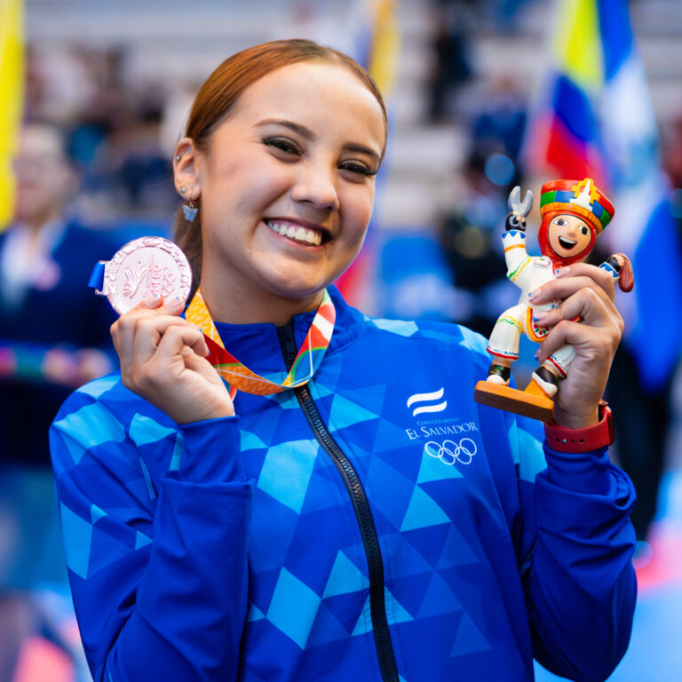 GABY IZAGUIRRE - MEDALLA DE BRONCE - AYACUCHO 2024-15